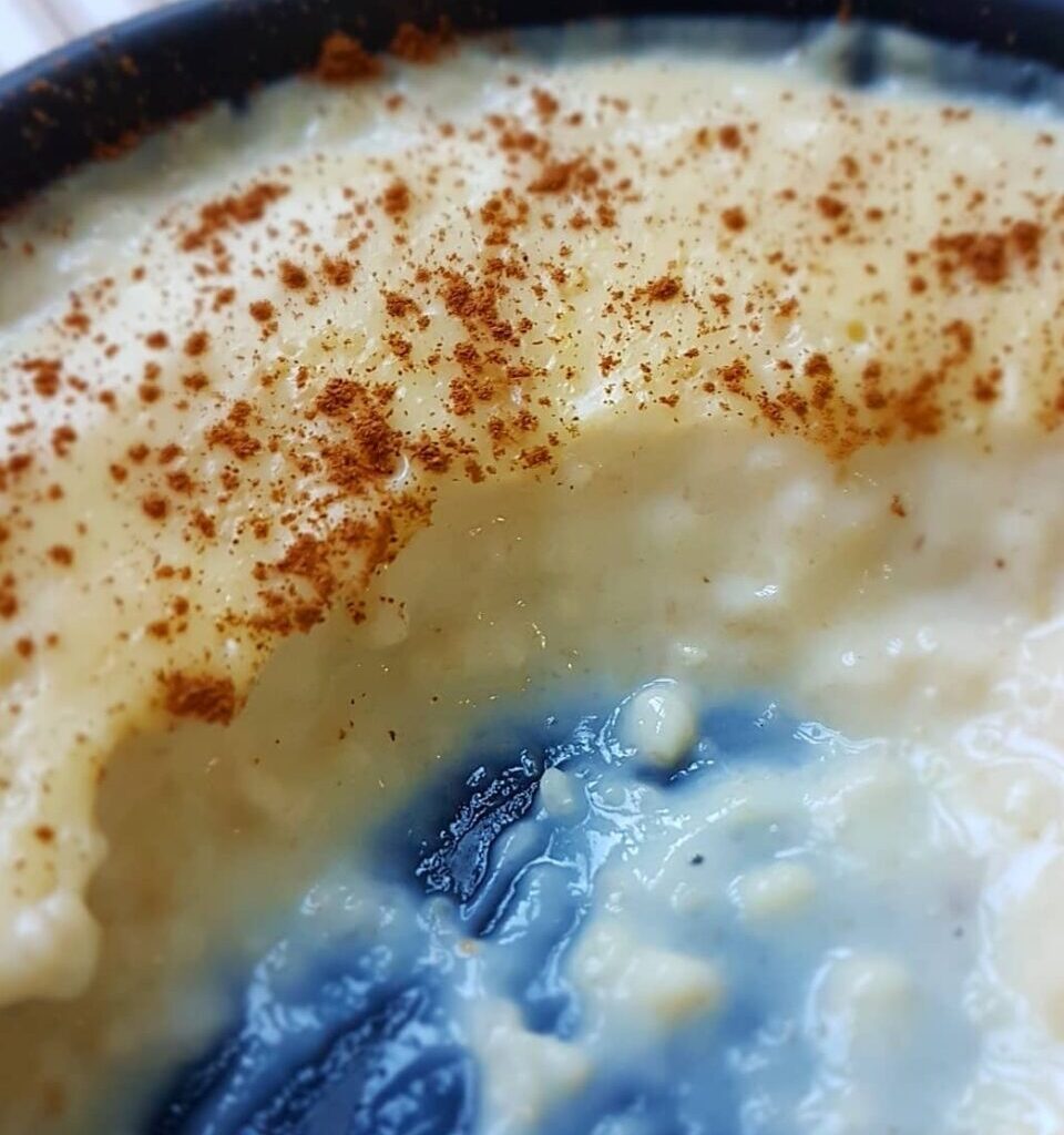Mingau de aveia: receita saudável para o café da manhã