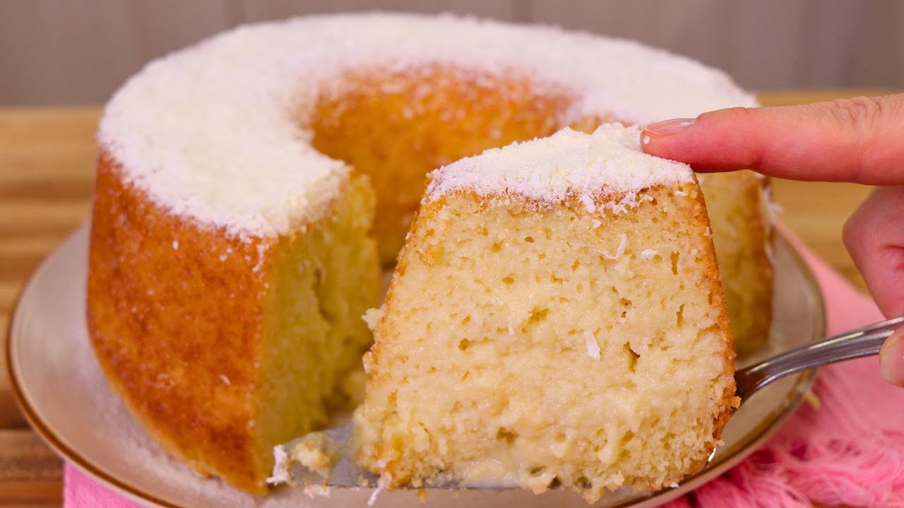 MOLHADINHO E SUCULENTO! BOLO GELADO 4 LEITES COM COCO FÁCIL E DELICIOSO