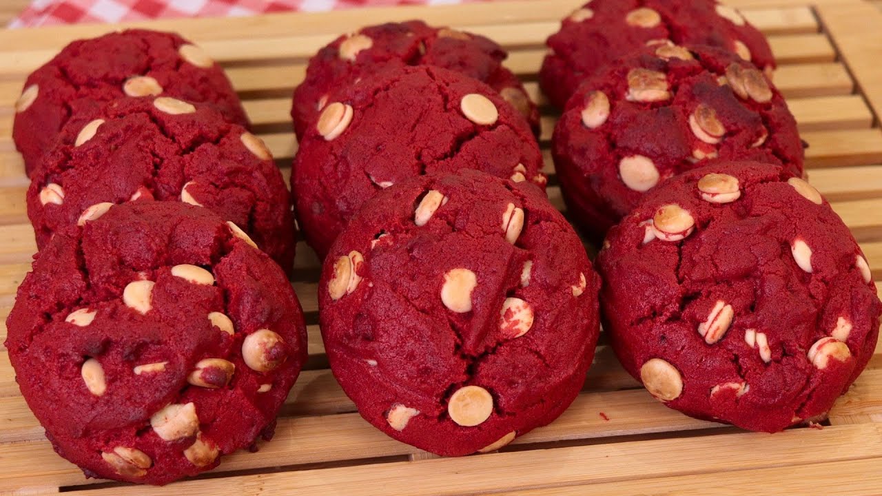 CROCANTE POR FORA E MACIO POR DENTRO| COOKIE RED VELVET COM CHOCOLATE BRANCO